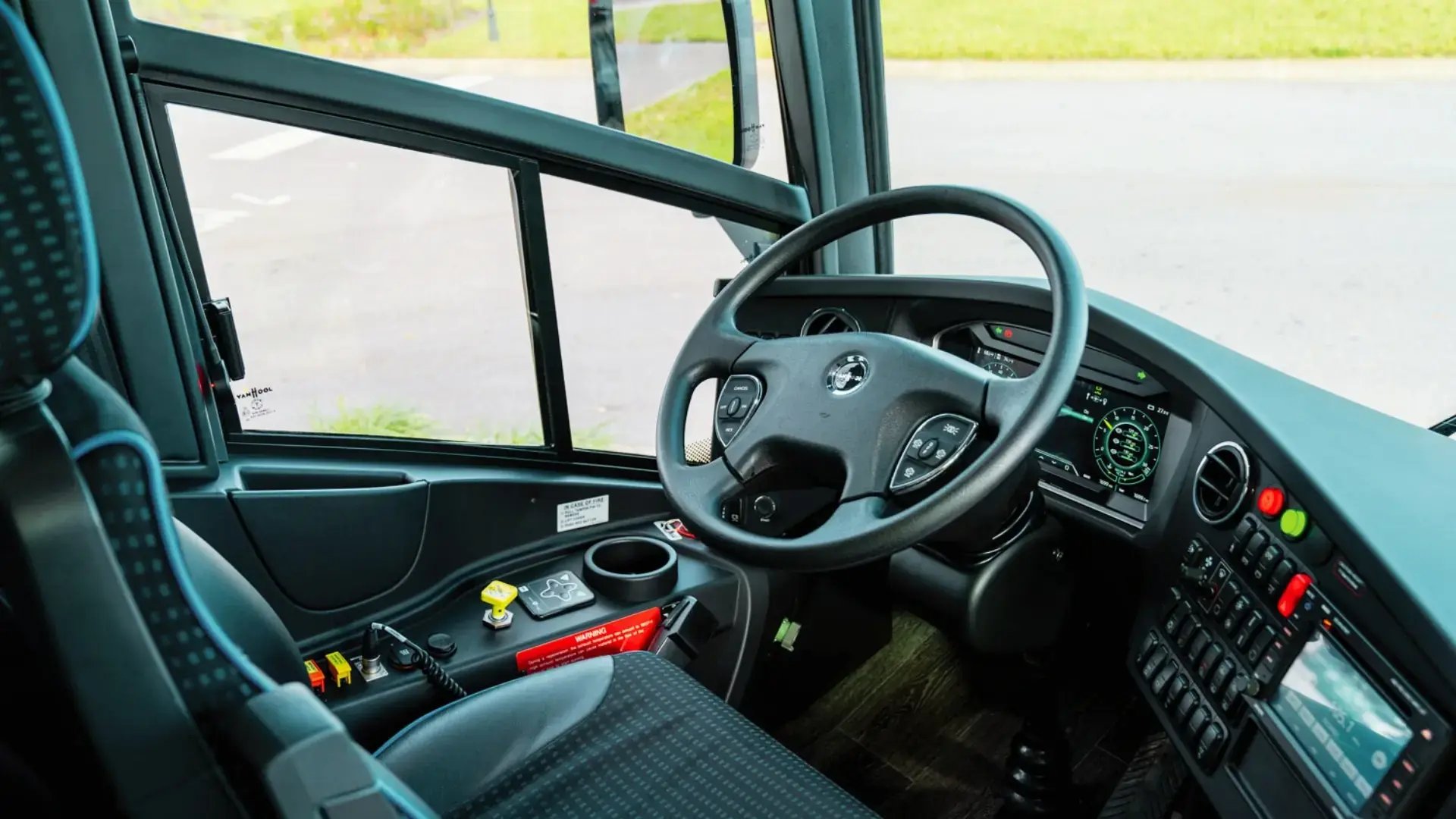 van-hool-cx45e-electric-motorcoach-driver-area