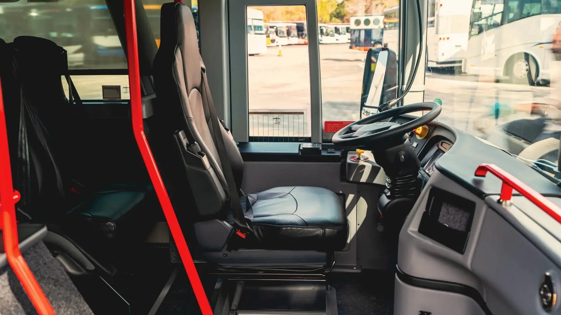 van-hool-tdx25e-electric-double-deck-motorcoach-driver-area